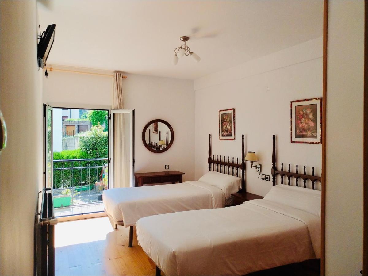 Hostal Pirineos Meliz بييلسا المظهر الخارجي الصورة