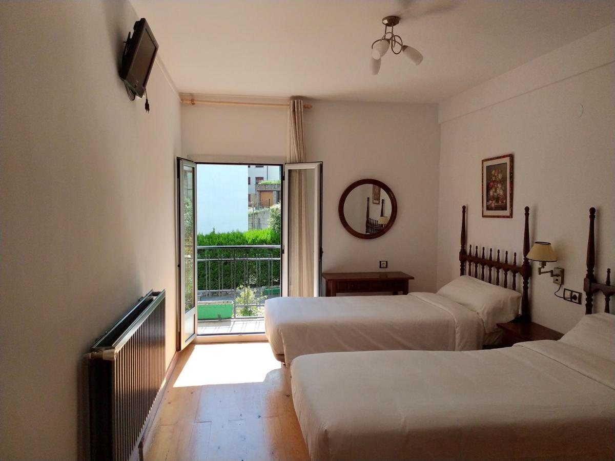 Hostal Pirineos Meliz بييلسا المظهر الخارجي الصورة